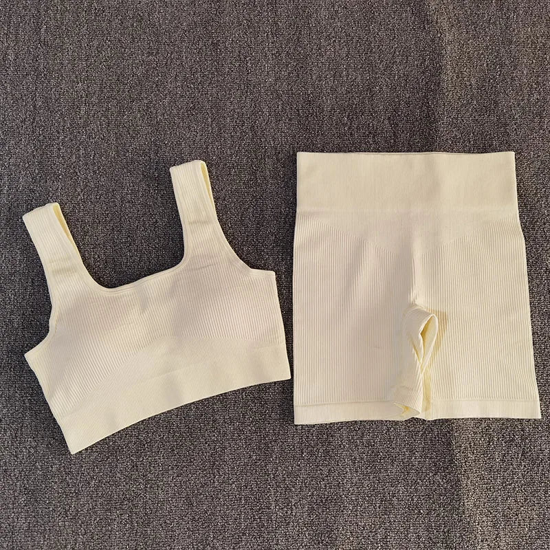 Women's 2PC  Seamless Sport Bra with High Waist Shorts